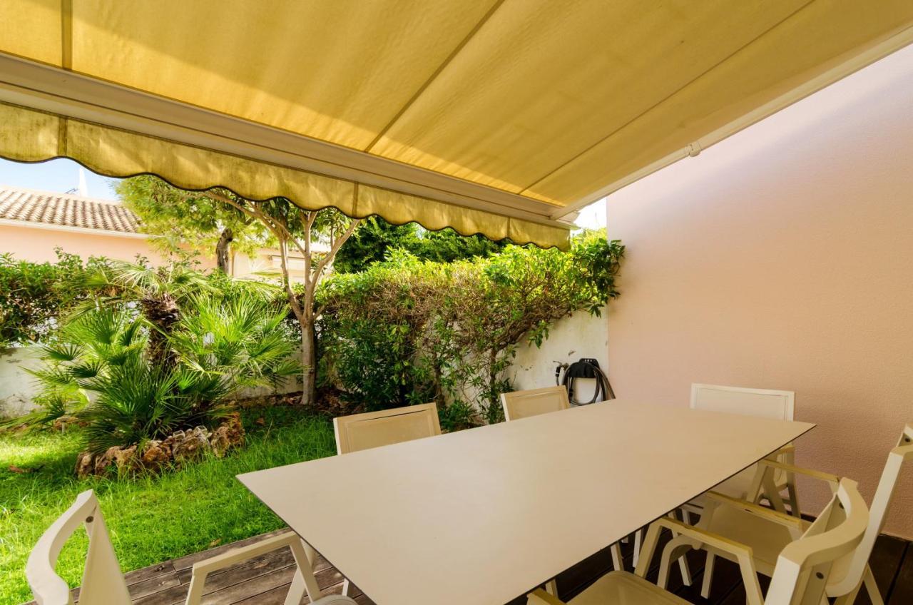 Charming House In Vilamoura With Shared Pool Екстериор снимка